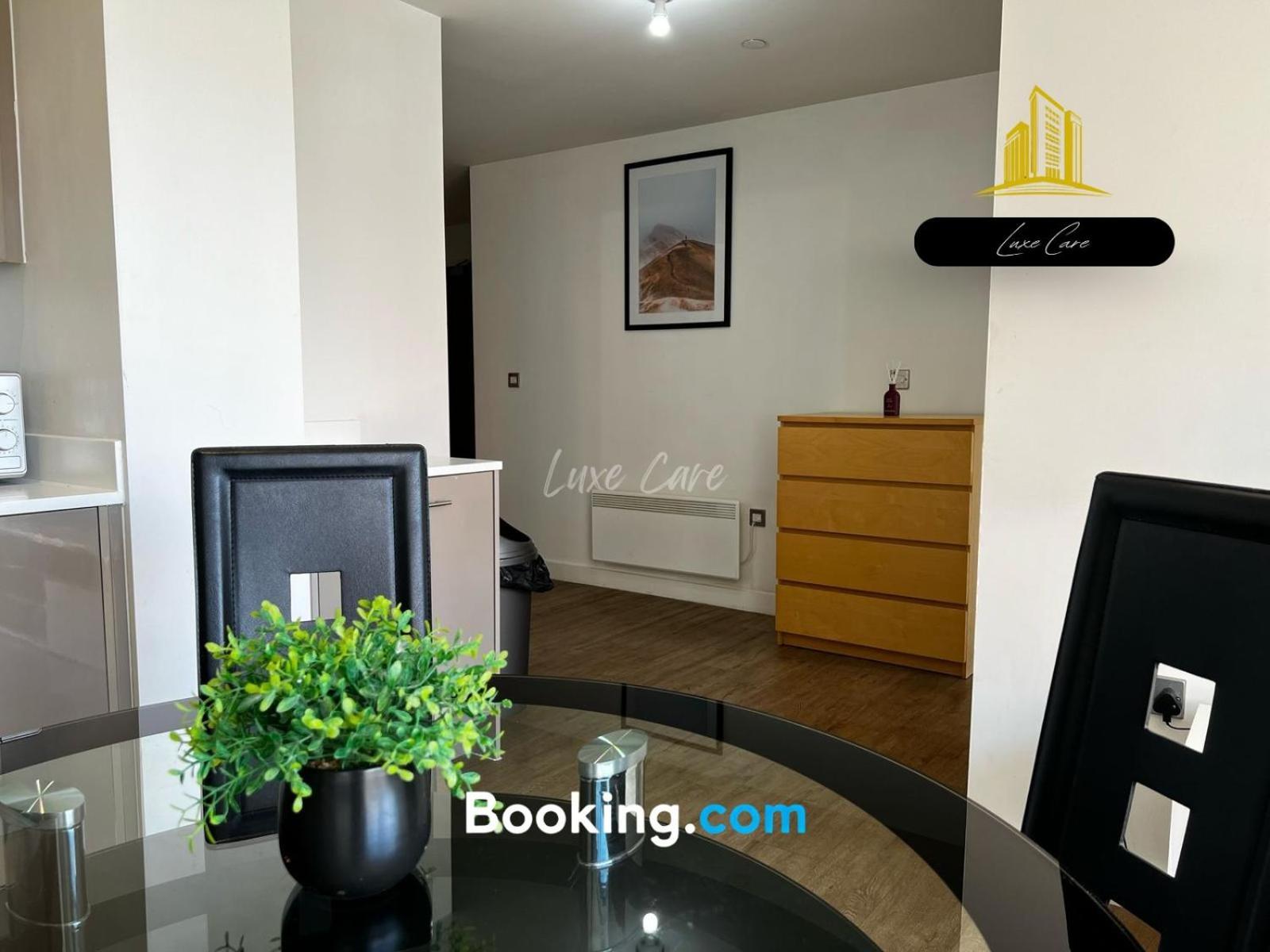 Last-Minute Specials L Book It Now L Sleeps Up To 4 L 2 Bed 2 Bath - Gym - Prime Birmingham Location L Jvt Short Lets Екстериор снимка
