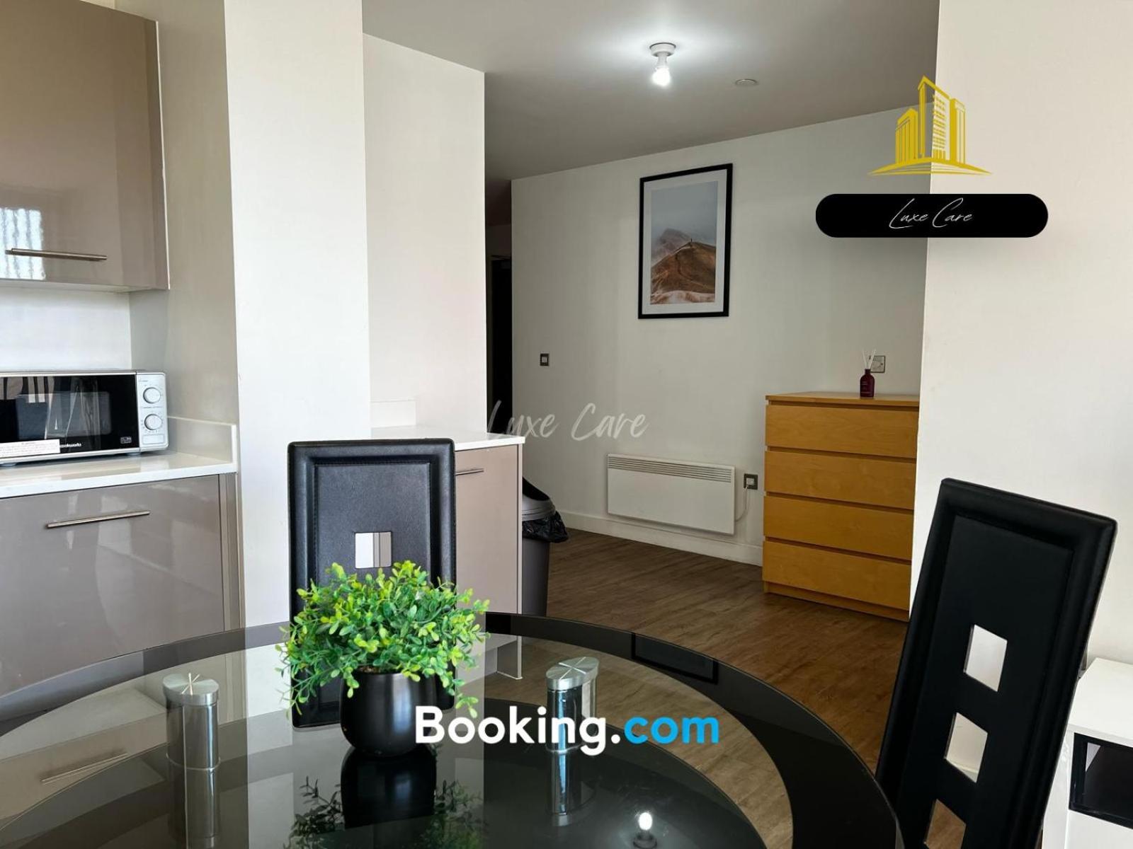 Last-Minute Specials L Book It Now L Sleeps Up To 4 L 2 Bed 2 Bath - Gym - Prime Birmingham Location L Jvt Short Lets Екстериор снимка